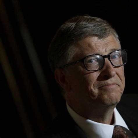 B­i­l­l­ ­G­a­t­e­s­:­ ­K­o­r­o­n­a­v­i­r­ü­s­ ­s­a­l­g­ı­n­ı­n­d­a­ ­p­a­r­m­a­ğ­ı­m­ ­y­o­k­